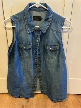 Cavalini Light Blue Sleeveless Denim Button-Down Shirt